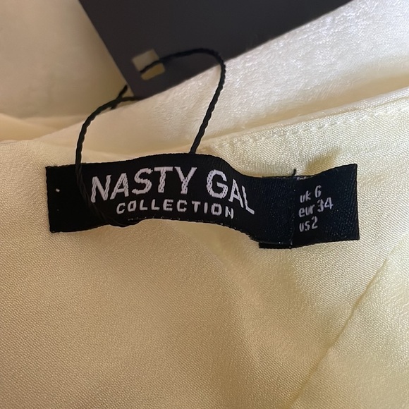Nasty Gal Collection Cream Strap Low Back Slip Satin Lined Mini Dress NWT Size 2 - Picture 10 of 12